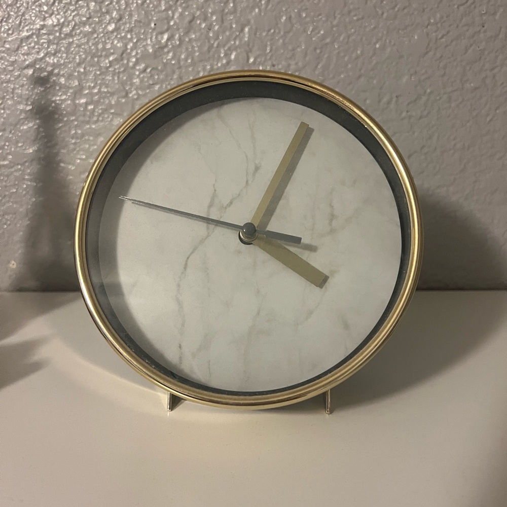 Office table clock ⏰ - Picture 3 of 6